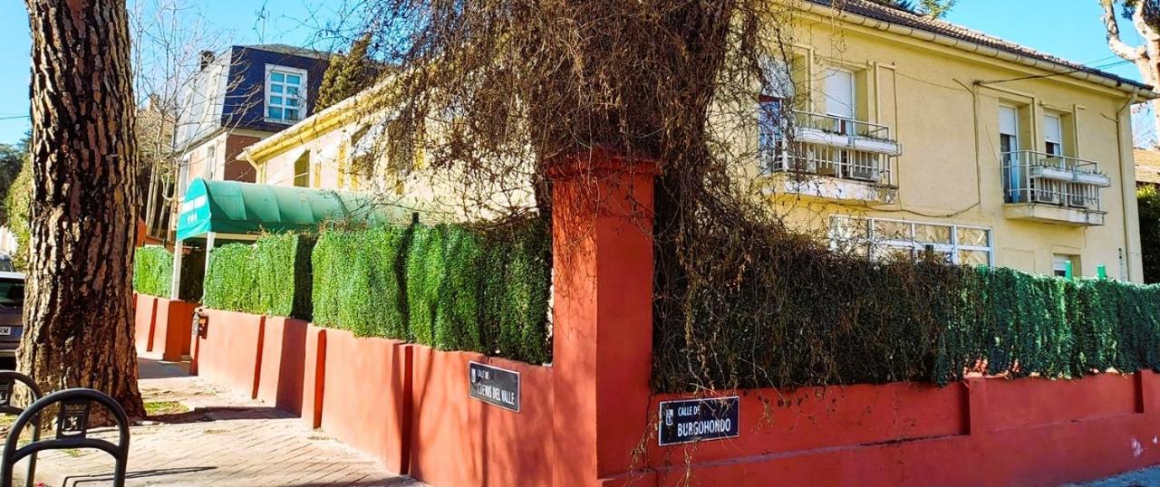 Hostal Aravaca Garden Madrid Luaran gambar