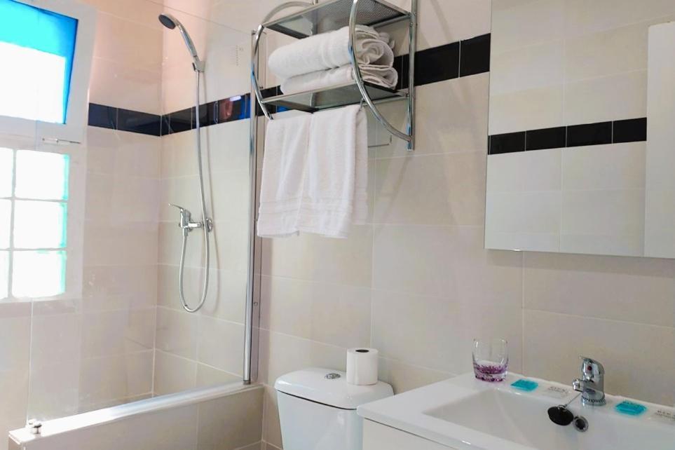 Hostal Aravaca Garden Madrid Luaran gambar