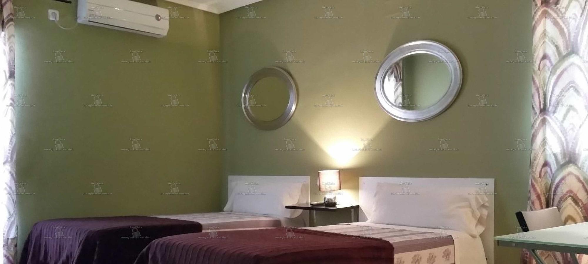 Hostal Aravaca Garden Madrid Luaran gambar