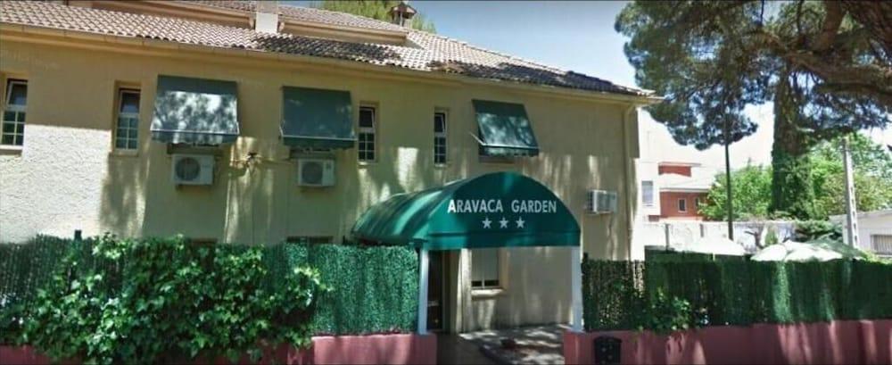 Hostal Aravaca Garden Madrid Luaran gambar