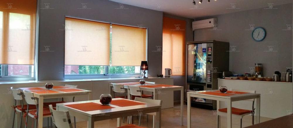 Hostal Aravaca Garden Madrid Luaran gambar