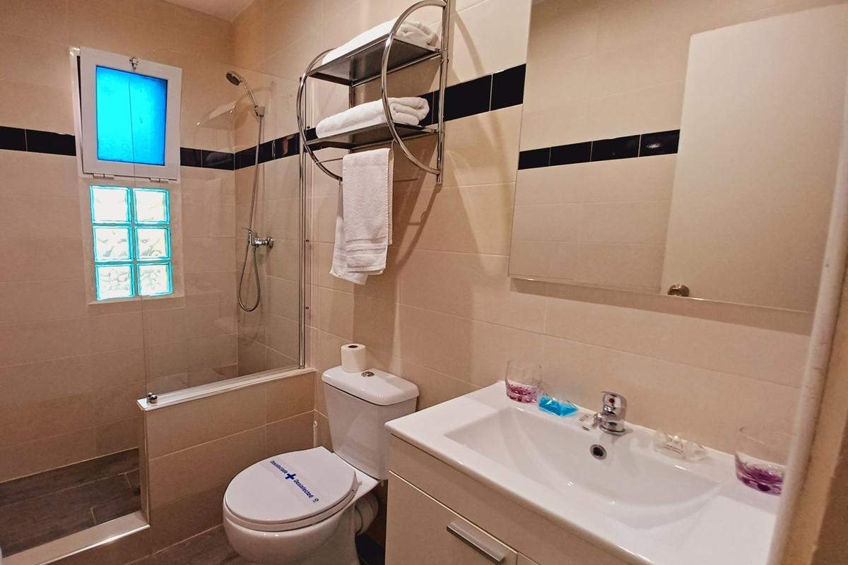 Hostal Aravaca Garden Madrid Luaran gambar