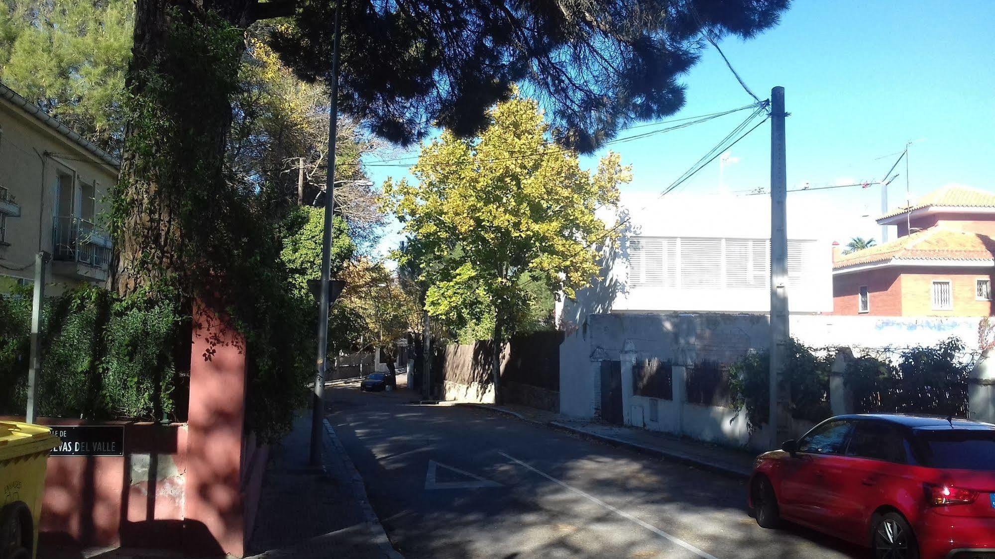 Hostal Aravaca Garden Madrid Luaran gambar